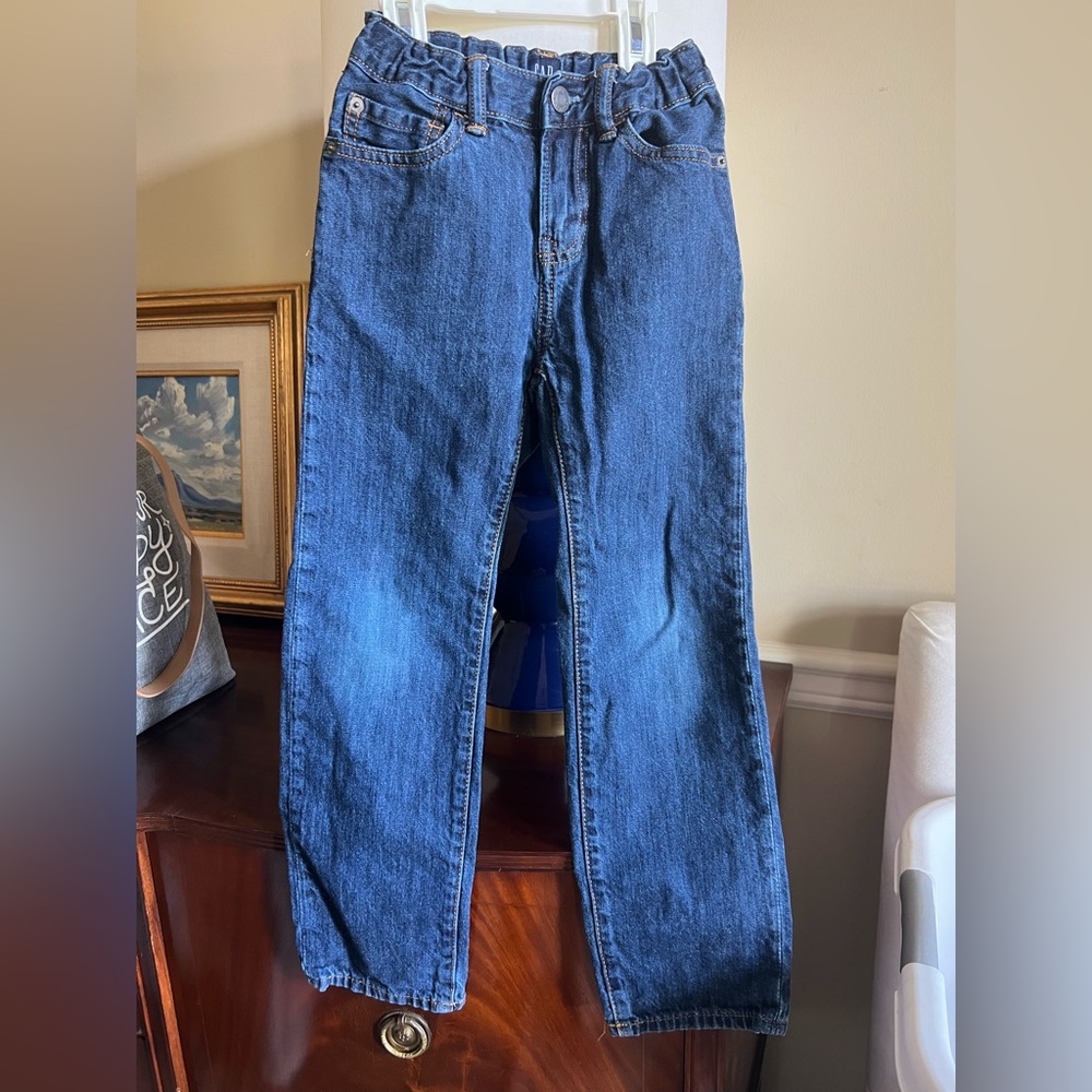 GAP boys size 7 Straight Blue Jeans